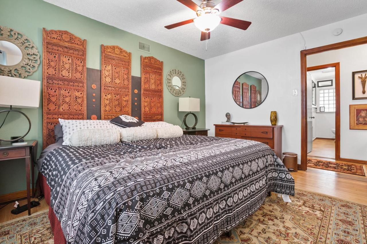 Luxury Oasis- 1 Bedroom Romantic Getaways ラボック エクステリア 写真