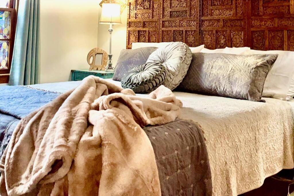 Luxury Oasis- 1 Bedroom Romantic Getaways ラボック エクステリア 写真