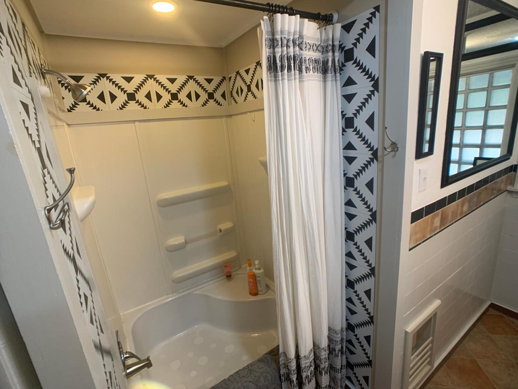 Luxury Oasis- 1 Bedroom Romantic Getaways ラボック エクステリア 写真